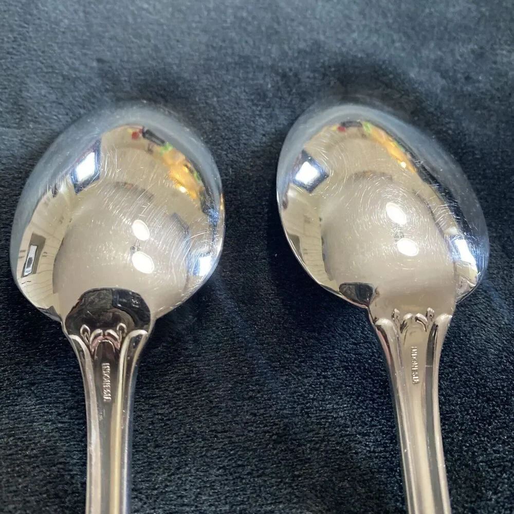Lot 2 Wallace RESPLENDENCE Glossy Place/Oval Soup Spoons 7